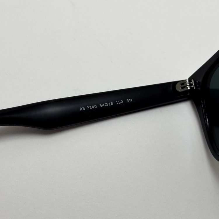عینک آفتابی ریبن ویفرر شیشه سنگ مشکی براق به همراه پک کامل ریبن Rayban WAYFARER RB 2140 سایز 54