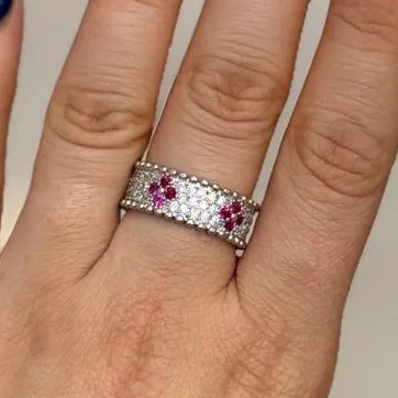 انگشتر زنانه طرح ونکلیف Vancleef نگین کاری شده رنگ نقره ای آبکاری نقره رنگ ثابت فری سایز Freesize کد zgy (پس کرایه)