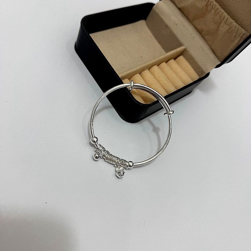 دستبند و بنگل آبکاری نقره زنانه طرح بافت پیچ تنوع طرح رنگ کاملا ثابت کد sm (پس کرایه)