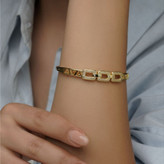 دستبند بنگل آبکاری نقره طرح کارتیر نگین دار رنگ کاملا ثابت کد bn (پس کرایه)