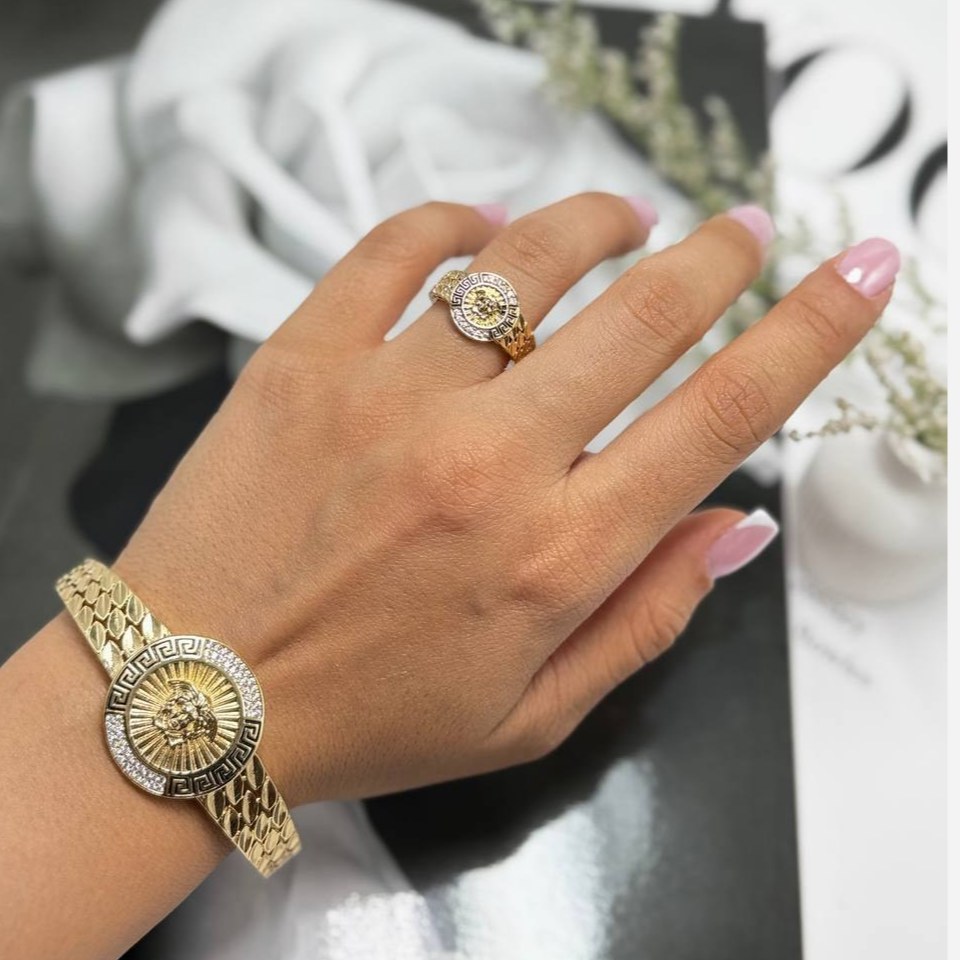 نیم ست دستبند و انگشتر طرح جواهری زنانه طرح ورساچ Versace مدل پهن رنگ ثابت کد sm (پس کرایه)