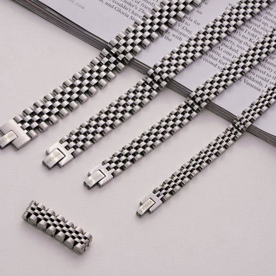 نیم ست دستبند و انگشتر مردانه طرح رولکس Rolex رنگ ثابت کد mp (پس کرایه)
