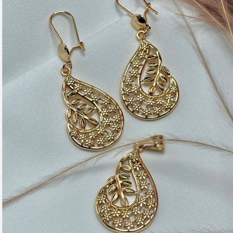 نیم ست گردنبند و گوشواره ژوپینگ زنانه طرح پاپیون نگین تنوع طرح ثابت کد sm (پس کرایه)