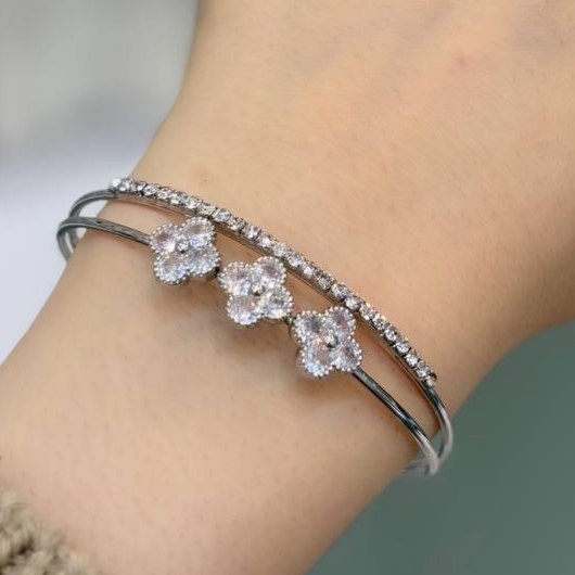 دستبند النگویی و بنگل زنانه طرح جواهری طرح لوزی دو لاین نگین تنوع طرح رنگ ثابت کد gy