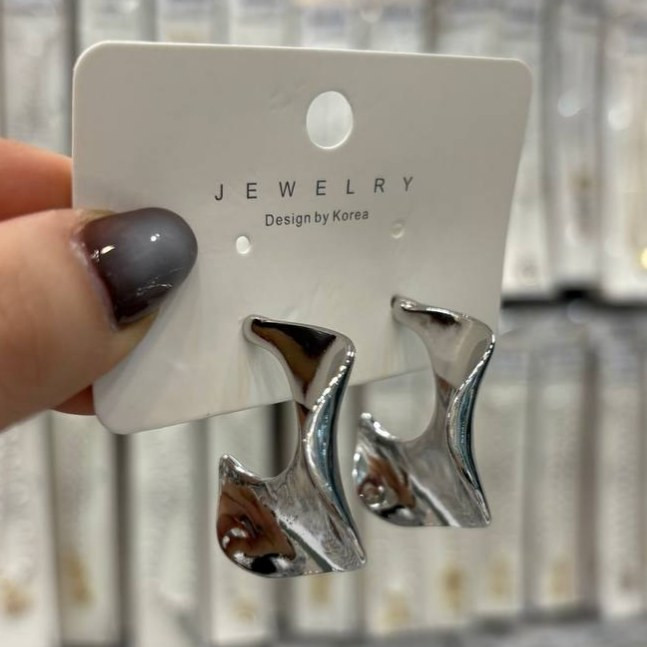 گوشواره فشن زنانه و دخترانه مینیمال رنگ ثابت کدgy