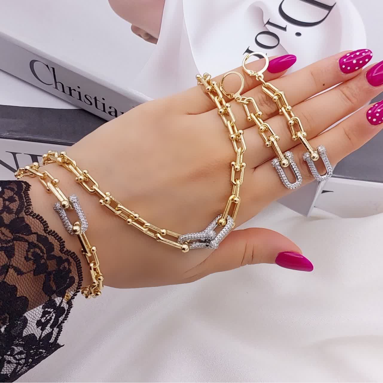 سرویس تیفانی سرویس زنانه طرح طلا کد 105 جدید