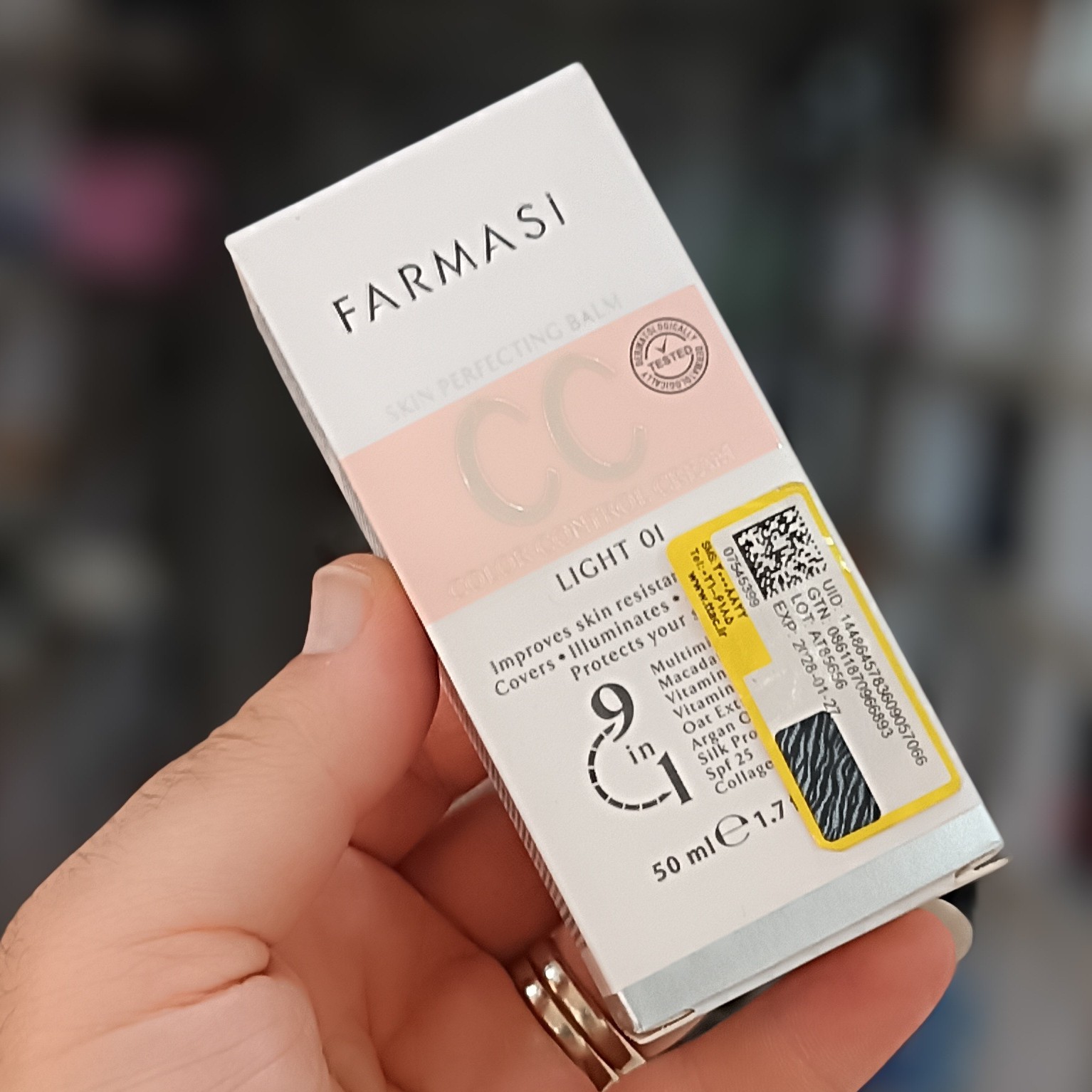 کرم فارماسی ضدآفتاب کرمپودر farmasi cc spf25 اصل