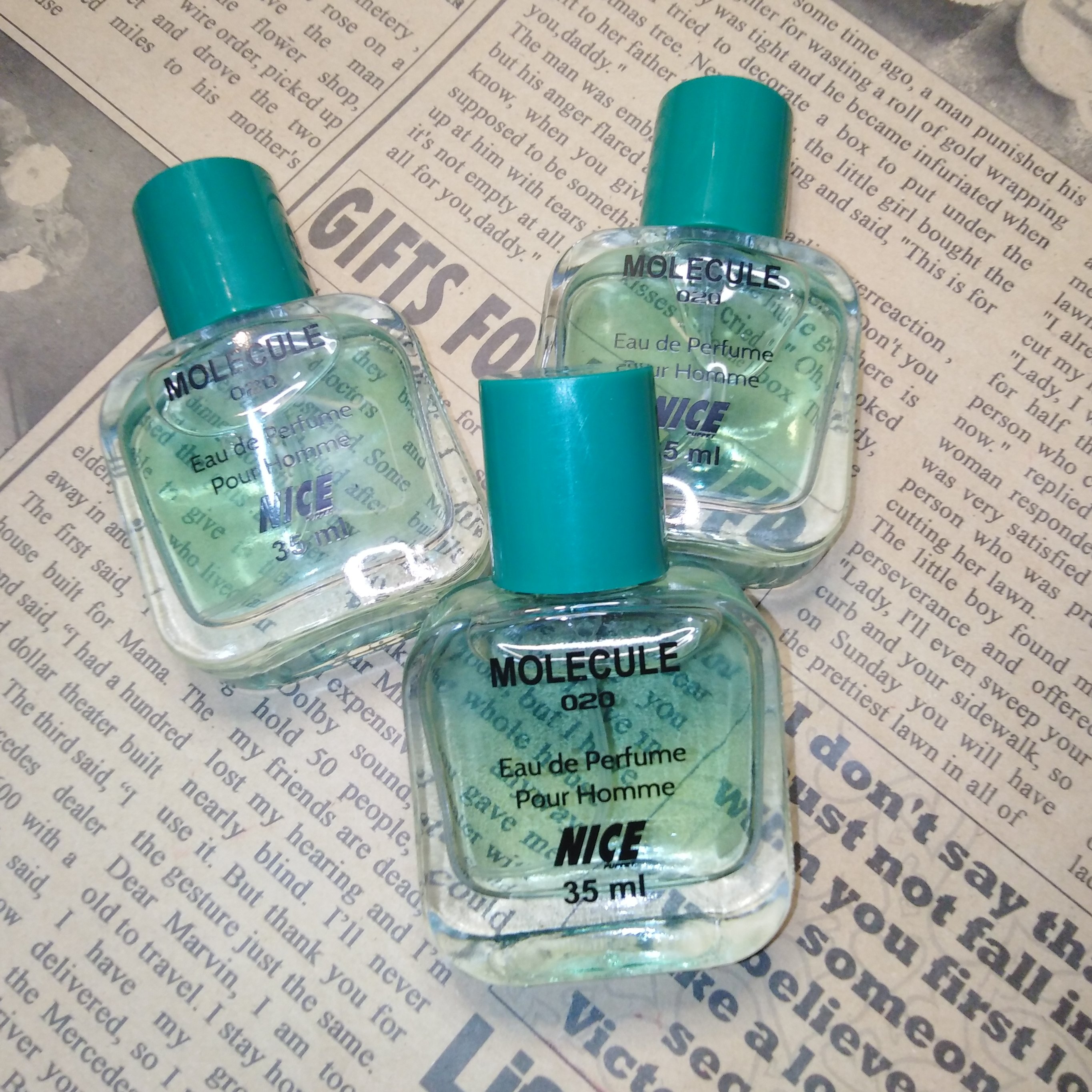 ادکلن مولکول Molecule ادوپرفیوم پینک اسکلاره عطر مولکول