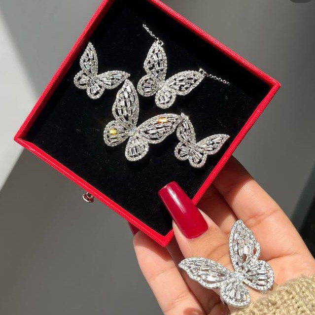 نیم ست پروانه فول نگین گالری هیما