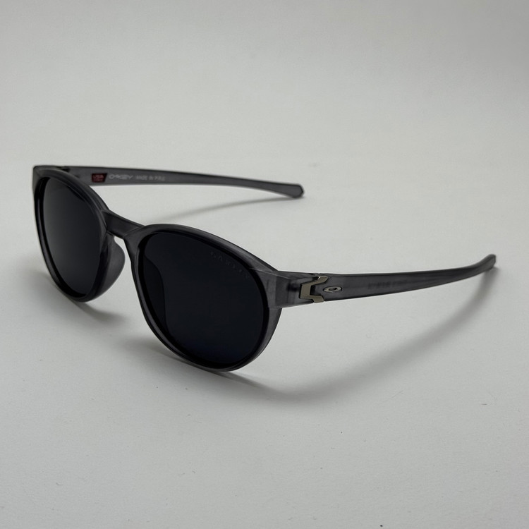 عینک آفتابی پلاریزه اوکلی Oakley طوسی عدسی مشکی گرد کد TO4910 (ارسال رایگان)