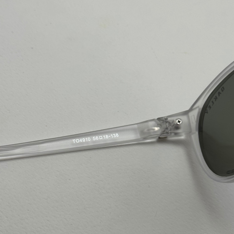 عینک آفتابی پلاریزه اوکلی Oakley کریستالی عدسی آبی گرد کد TO4910 (ارسال رایگان)
