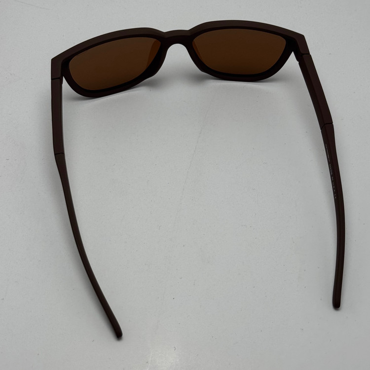 عینک آفتابی اوکلی سبک OAKLEY آمریکایی قهوه ای کد 2435 (ارسال رایگان)